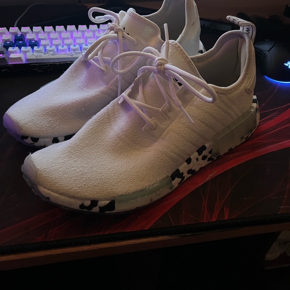 NMD R1 - Picture 1 of 3